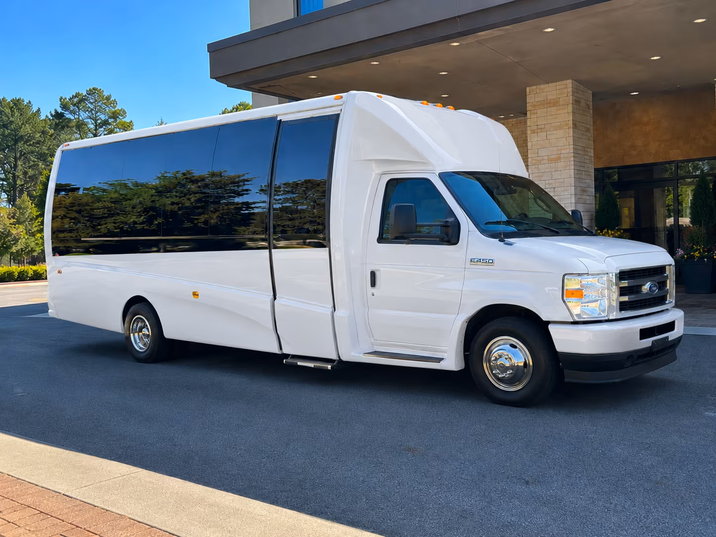 Omaha Corporate Transportation pickup coordination