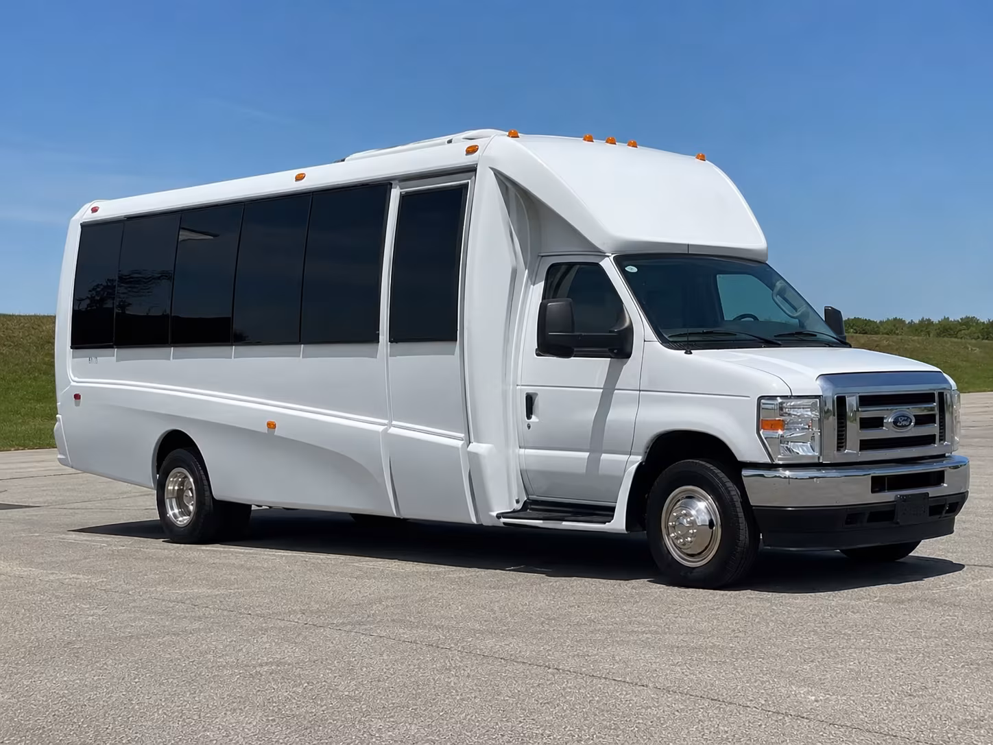 Omaha Wedding Transportation group transportation