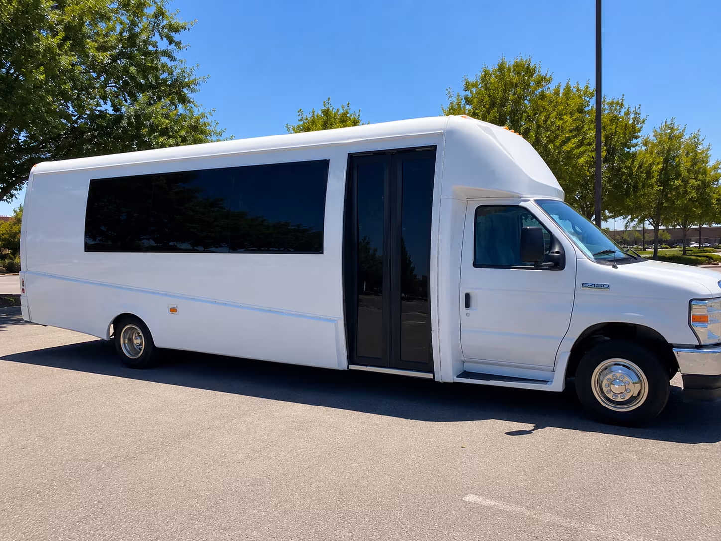 Omaha Wedding Transportation pickup coordination