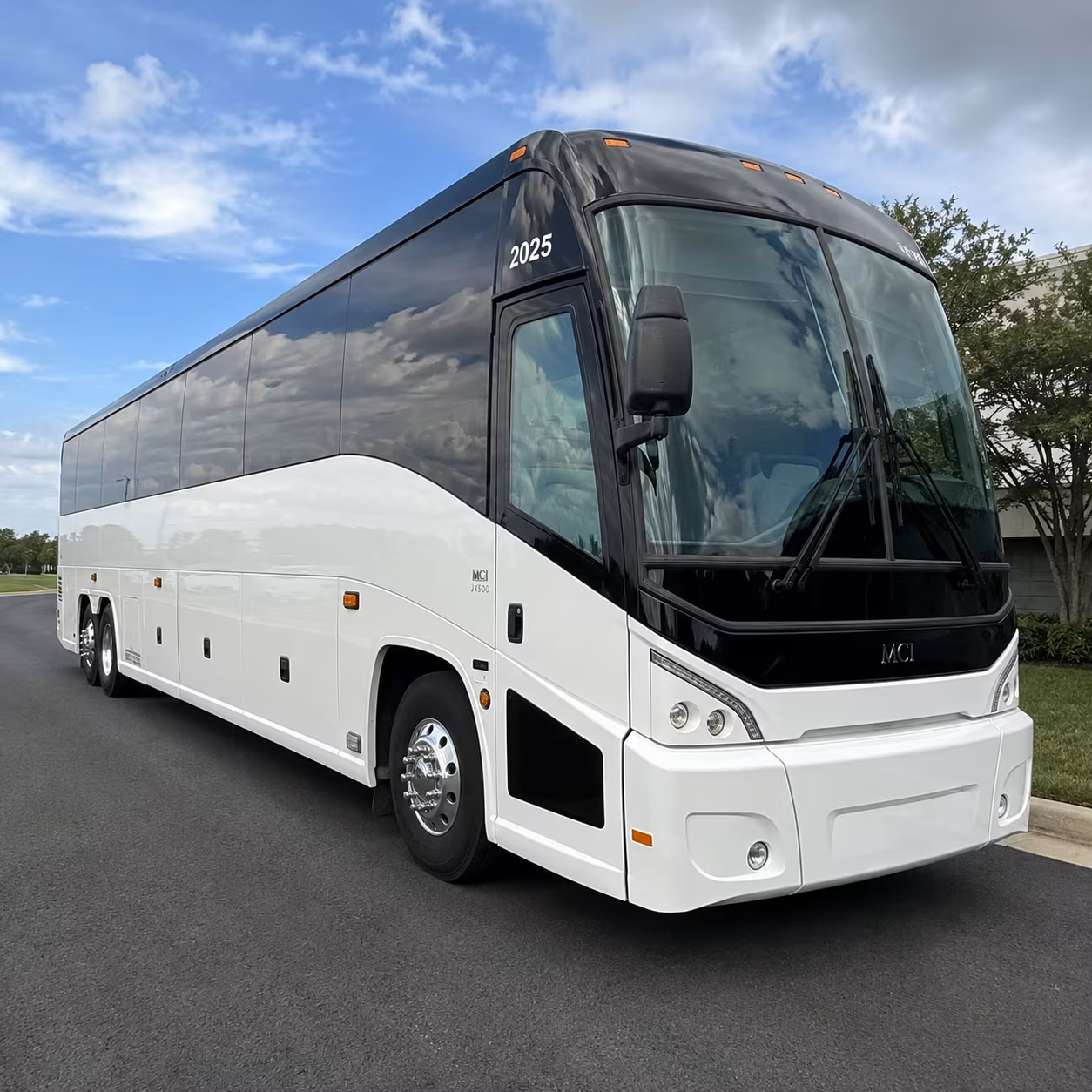Omaha Wedding Transportation & Shuttle Service