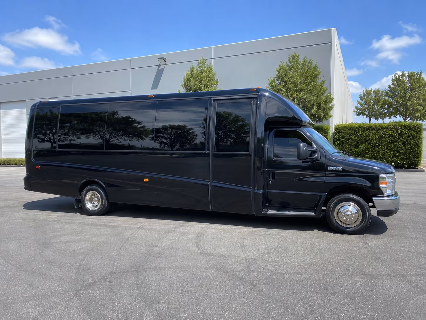 Saint Joseph Winery Tour & Pub Crawl Transportation