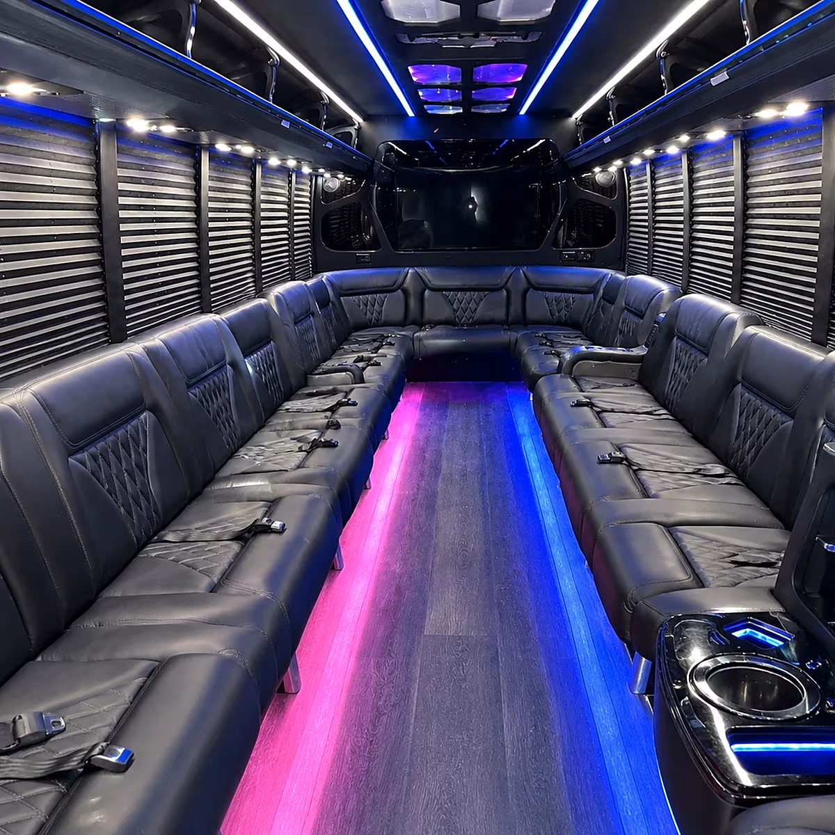 West Des Moines Winery Tour & Pub Crawl Transportation