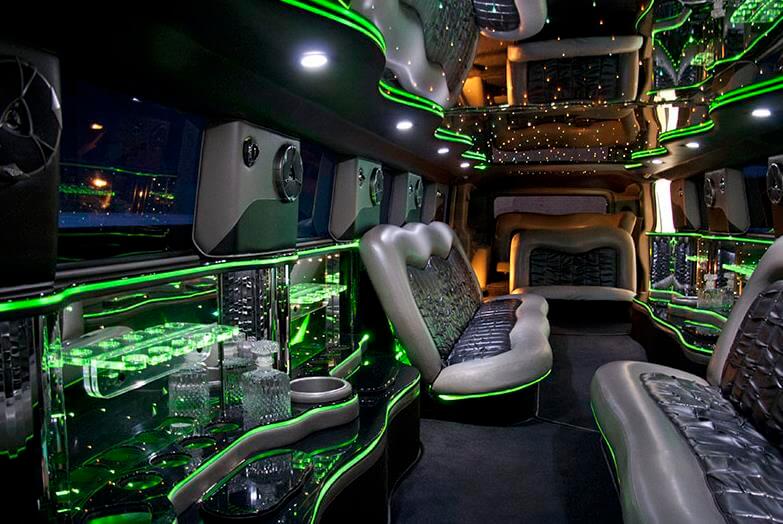 Chrysler 300 Limo interior